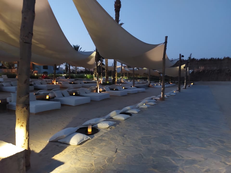 Strand Serry Beach Resort