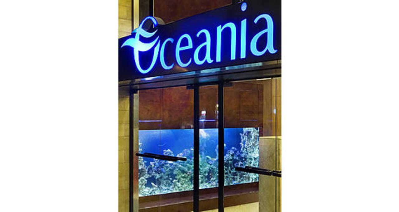 Enseigne  Hotel Oceania Brest Centre