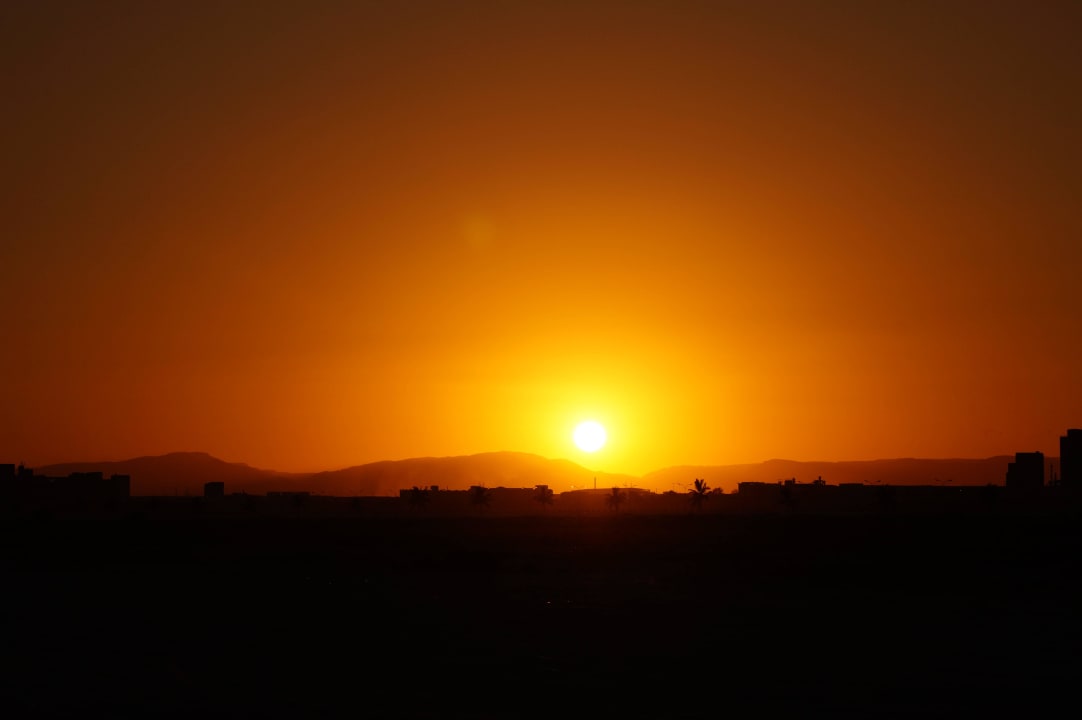 Sonnenuntergang am Stand Hilton Salalah  Resort