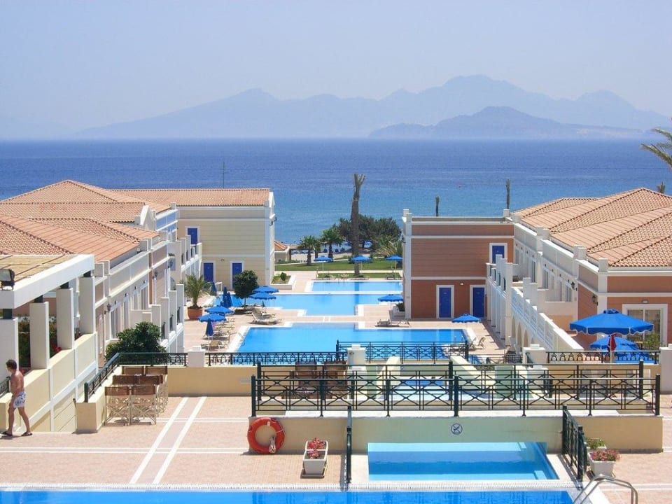 Poollandschaft Porto Bello Royal