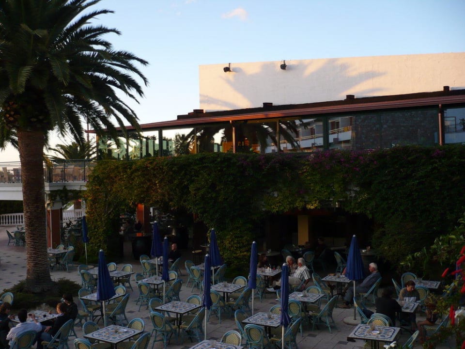 Terrasse am Pool Aldiana Club Rocca Nettuno Calabria