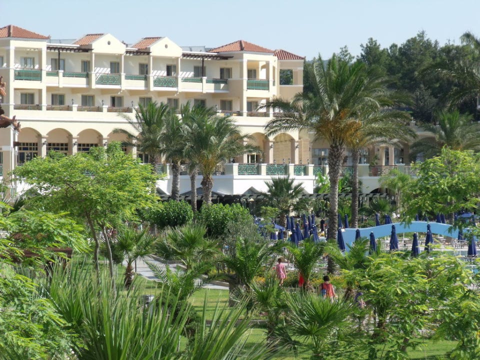 Blick vom Balkon bis Haupthaus Lindos Princess Beach Resort & Spa