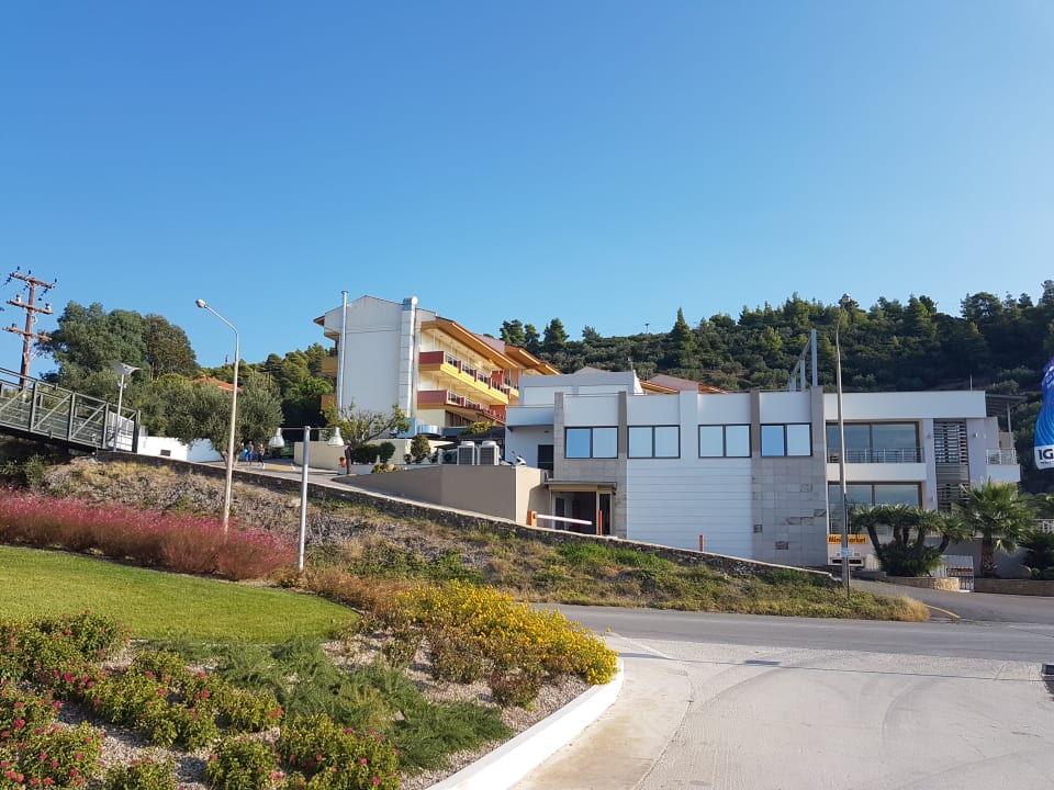 Außenansicht Lagomandra Hotel & Spa