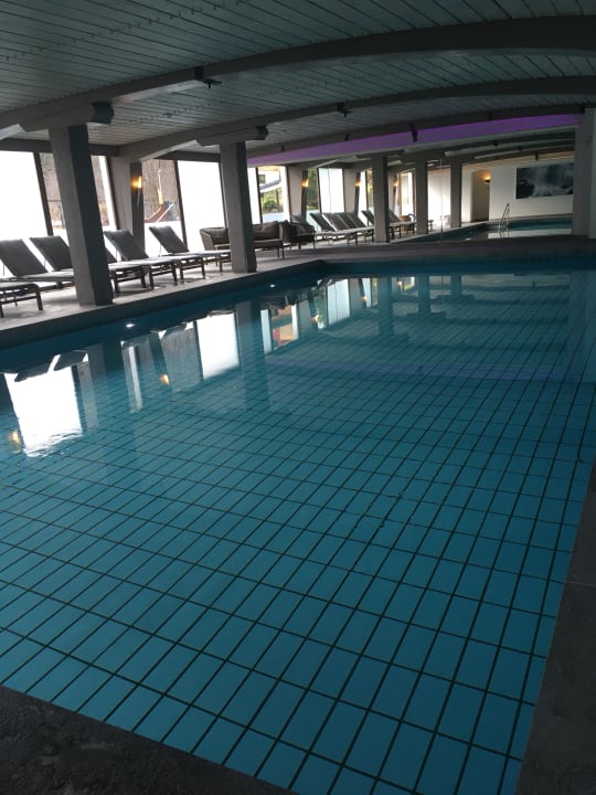 Pool Alpenhotel Montafon