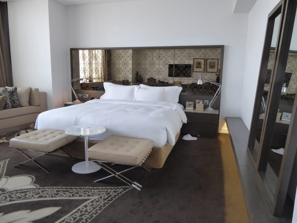 Zimmer Conrad Abu Dhabi Etihad Towers