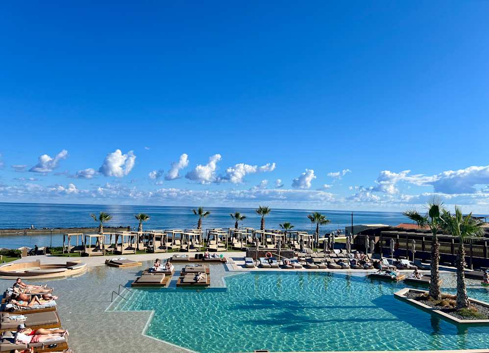 Pool SENSEANA Sea Side Resort & Aquadventure