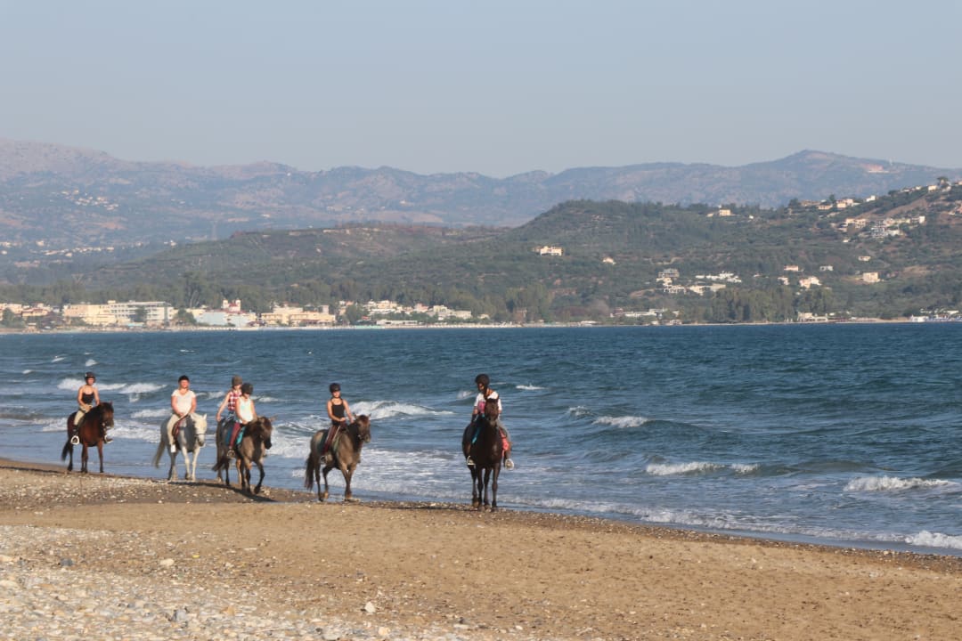 Strand Hydramis Palace Beach Resort