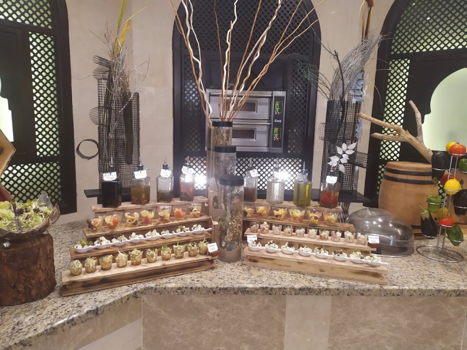 Gastro Miramar Al Aqah Beach Resort