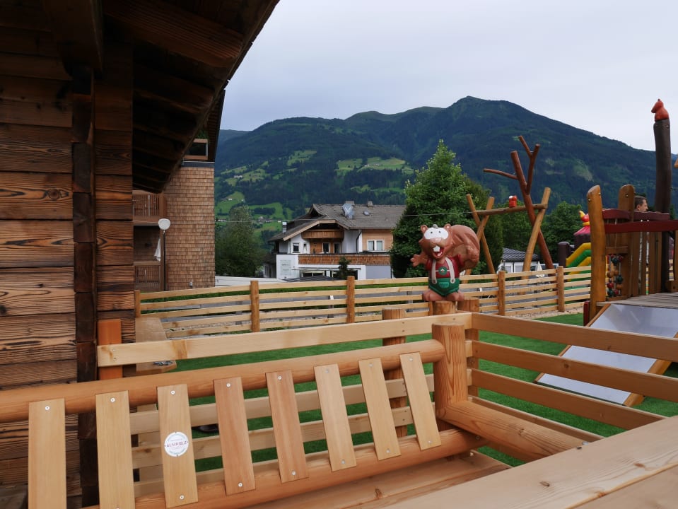 Außenansicht Mia Alpina . Zillertal Family Retreat