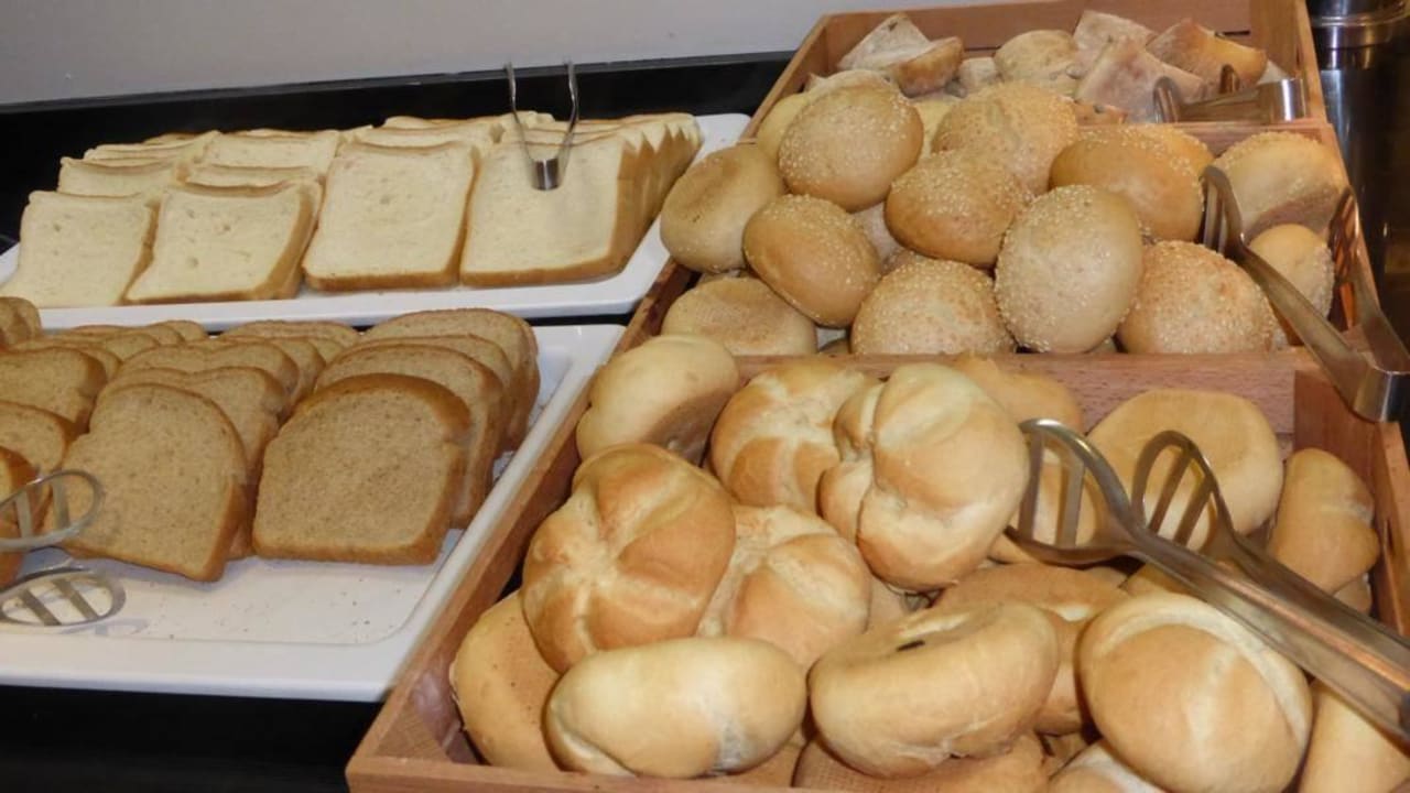 Frühstück allsun Hotel Lucana