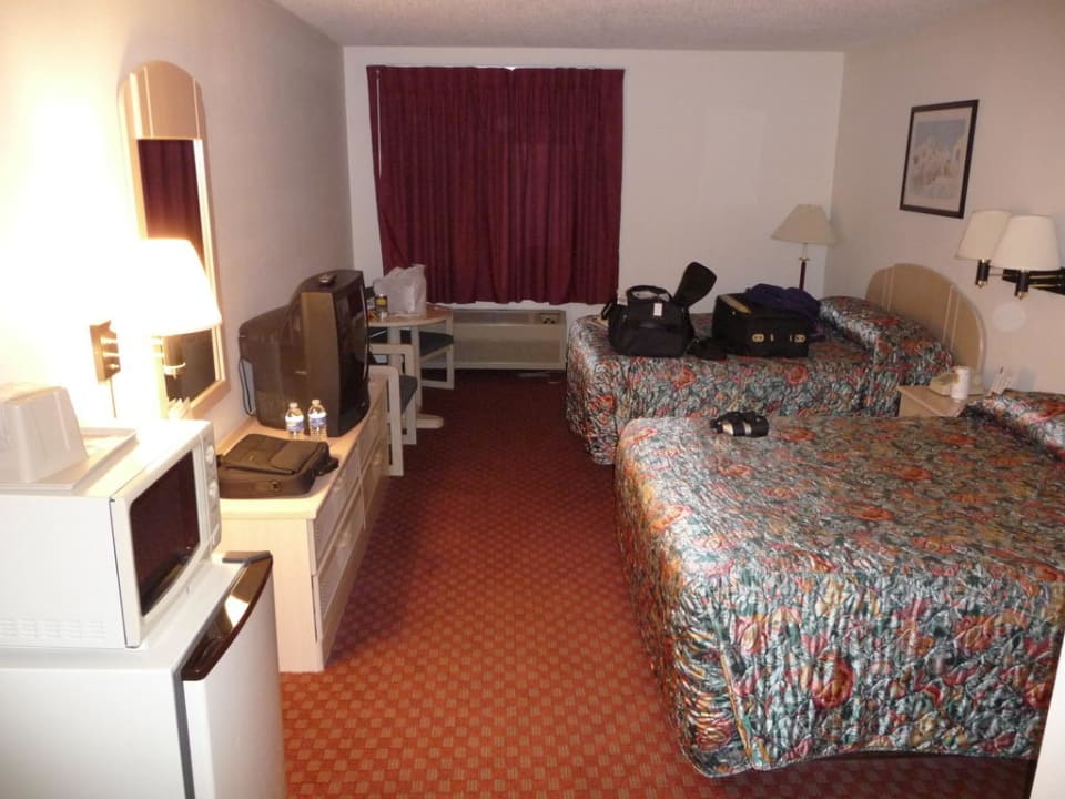 2 Queensize Betten Super 8 Motel - Troy