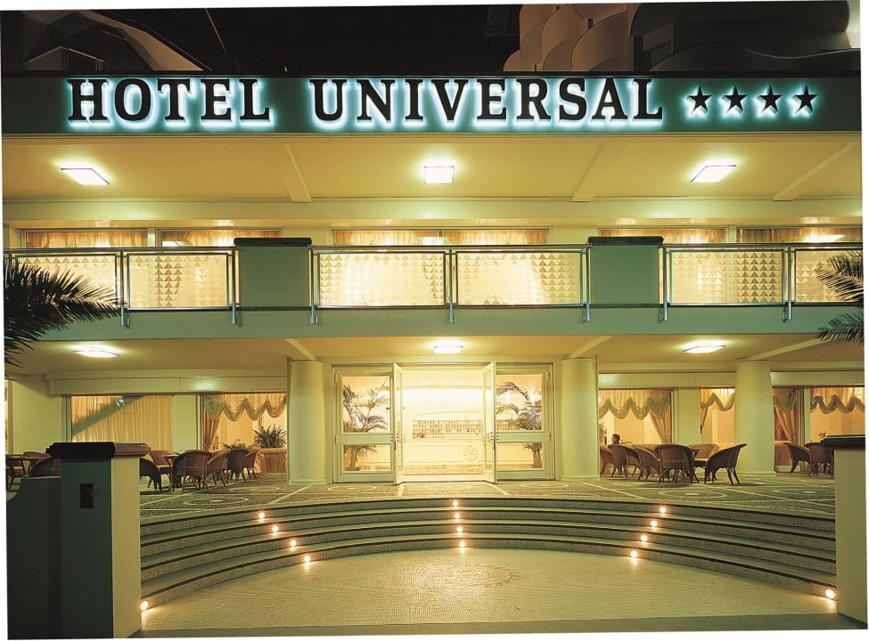 Hotel front Hotel Universal