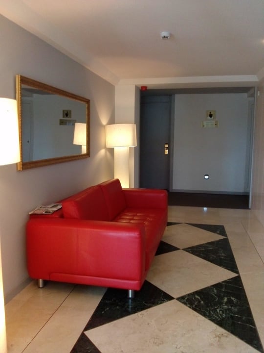 2. Etage am Fahrstuhl Hipotels Hipocampo Playa