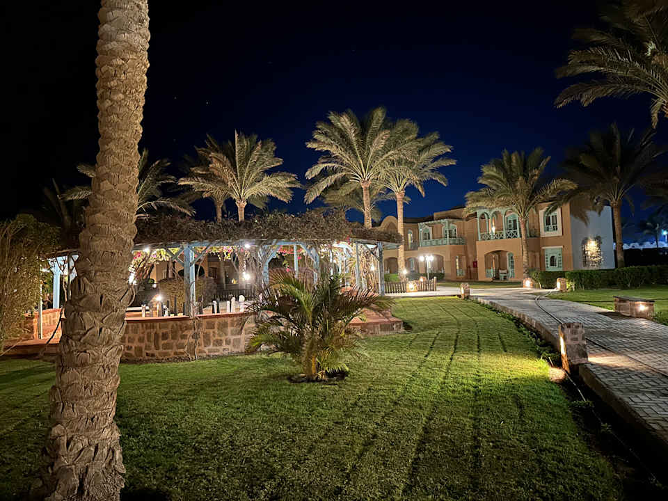 Außenansicht Radisson Blu Resort, El Quseir
