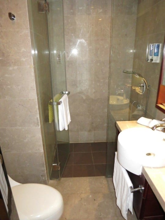Badezimmer Rayfont Downtown Hotel Shanghai