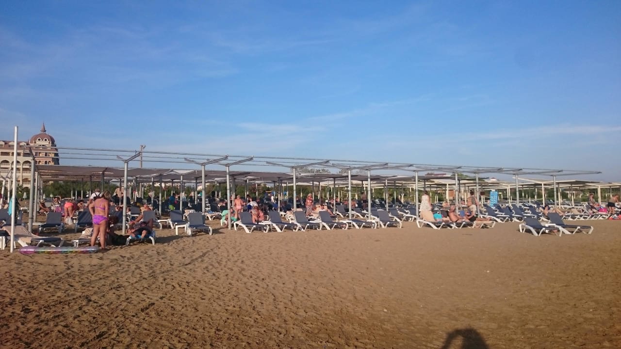 Schöner Sandstrand Glamour Resort & Spa