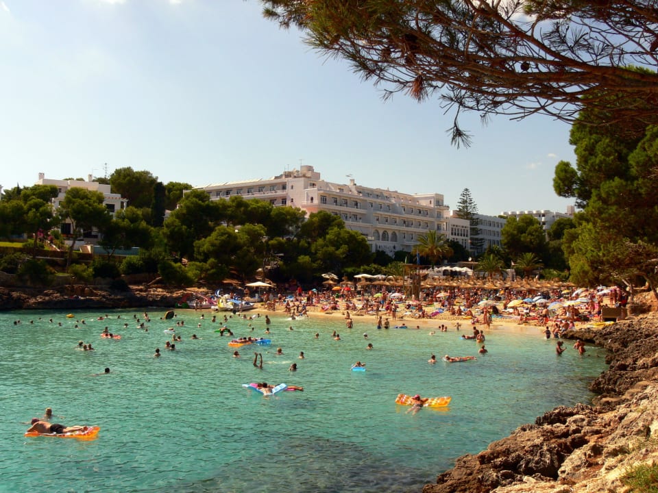 Herrliche Bucht, leider sehr voll Grupotel Rocador