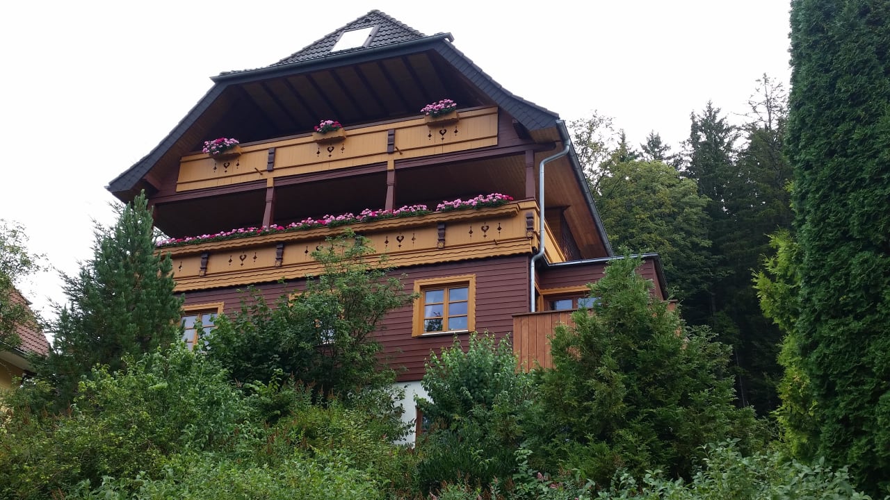 Rückansicht Gästehaus Schwarzwaldhüsle