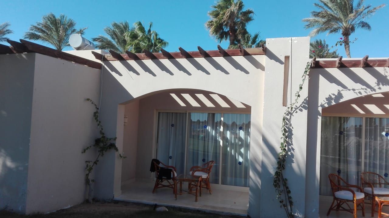 Zimmer Parrotel Beach Resort