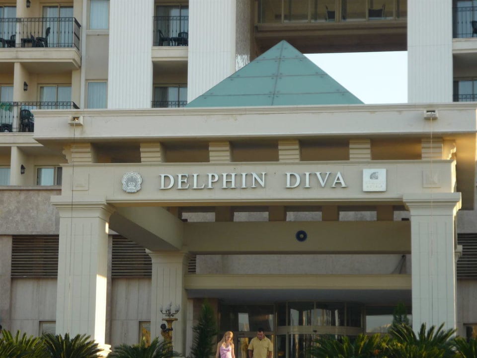 Haupteingang Hotel Delphin Diva
