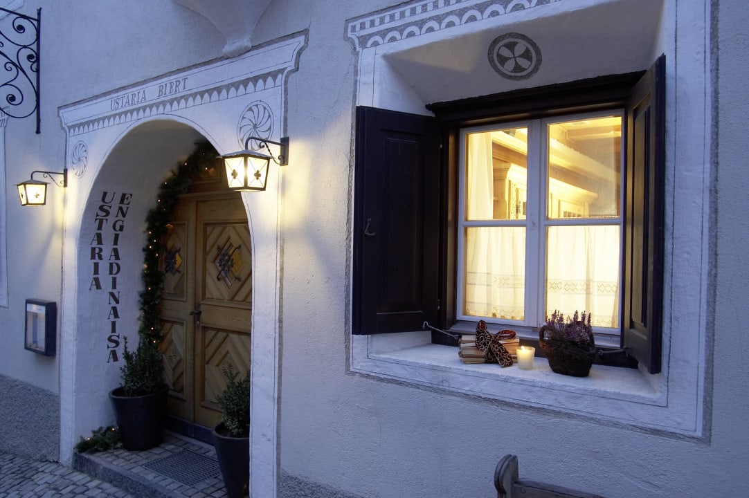 Hinter den dicken Mauern wartet wohlige Wärme Hotel Engiadina