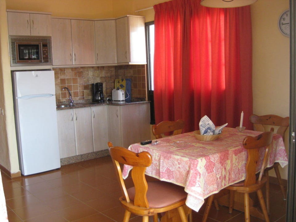 Küche / Essbereich Casas Pepe Apartments & Spa- Adults Only