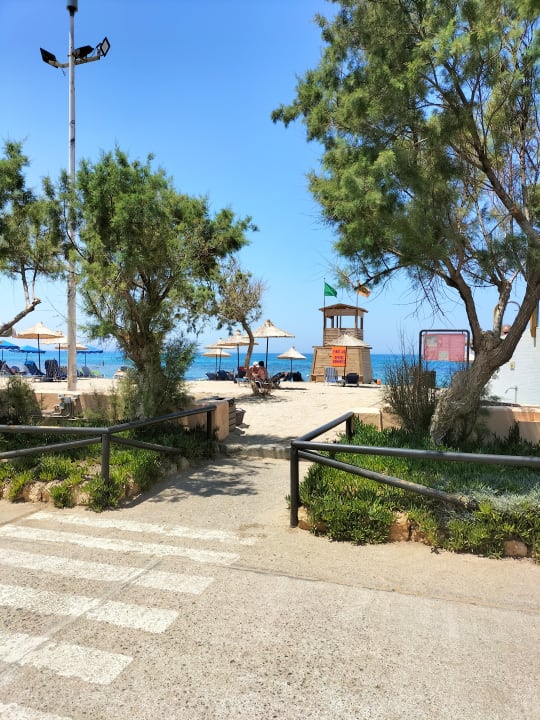 Strand Anissa Beach & Village