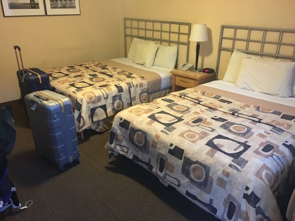 Zimmer Inn On Broadway