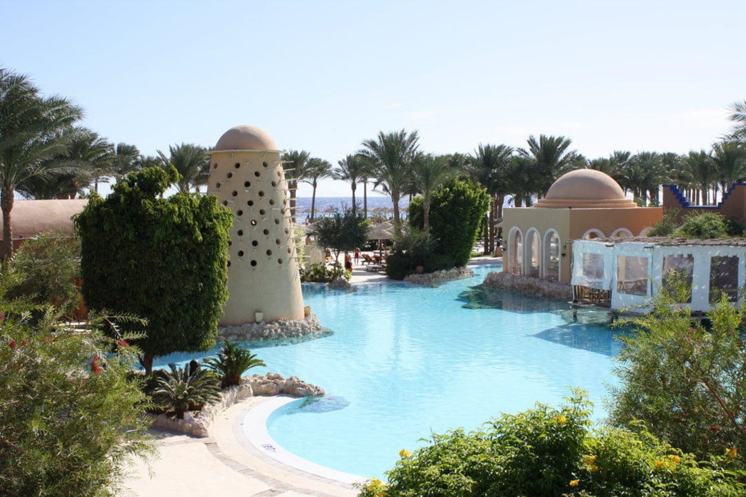 Blick auf Pool Grand Makadi