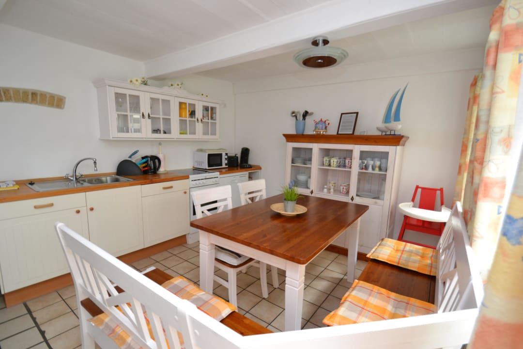 Freundliche und vollausgestattete Küche Ferienhaus Käte-Lassen-Huus