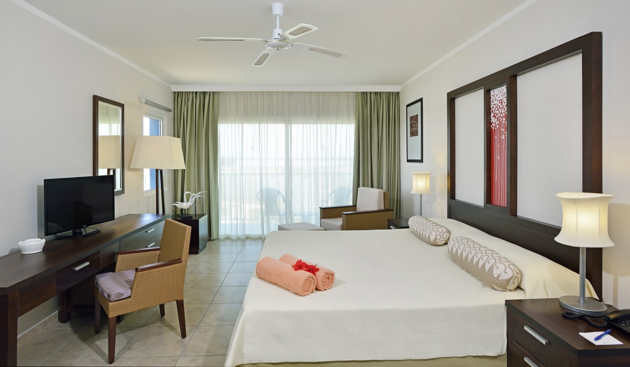 Zimmer Melia Jardines del Rey