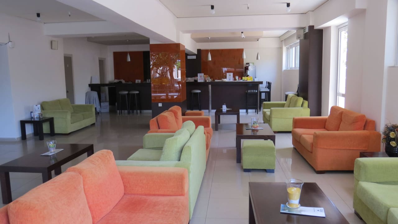 Hauptbar abends Eurohotel Katrin Hotel & Bungalows