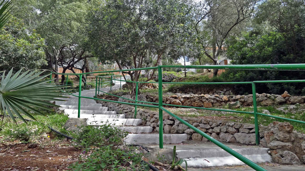 Parkähnliche Gartenanlage Flipflop Cala Romantica