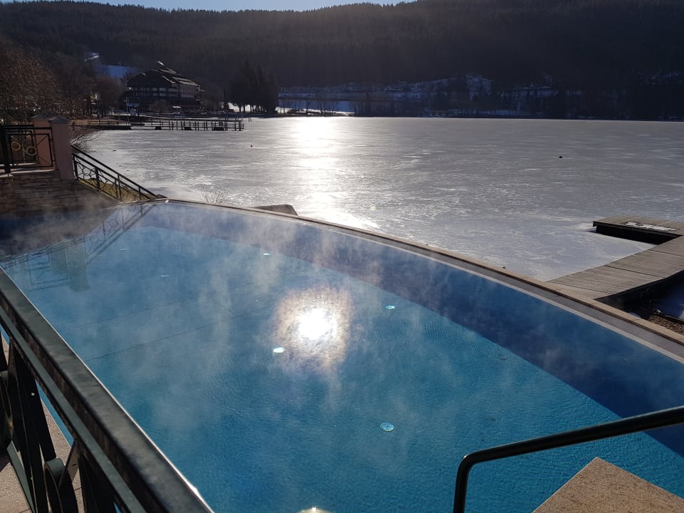 "Beheizter Außenpool Mit B..." Treschers Schwarzwald Hotel (Titisee ...