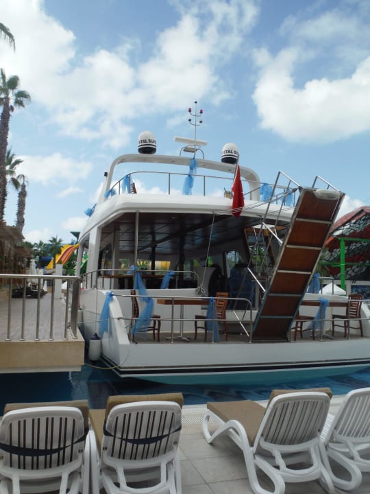 Das Boot, wo das Fisch a la carte Restaurant ist Crystal Sunset Pearl Collection