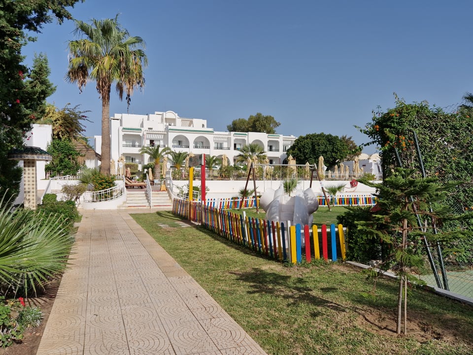 Außenansicht Hotel Royal Nozha