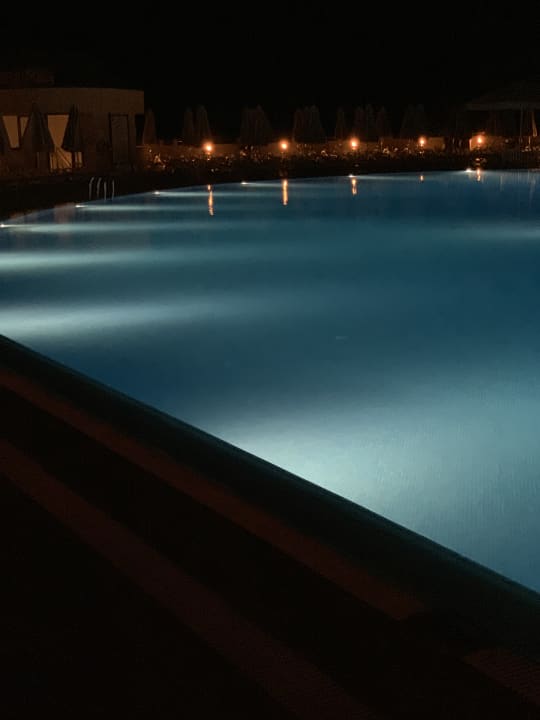 Pool Melas Resort Hotel