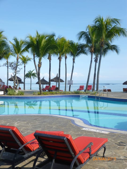 Liegen am Pool Le Meridien Ile Maurice