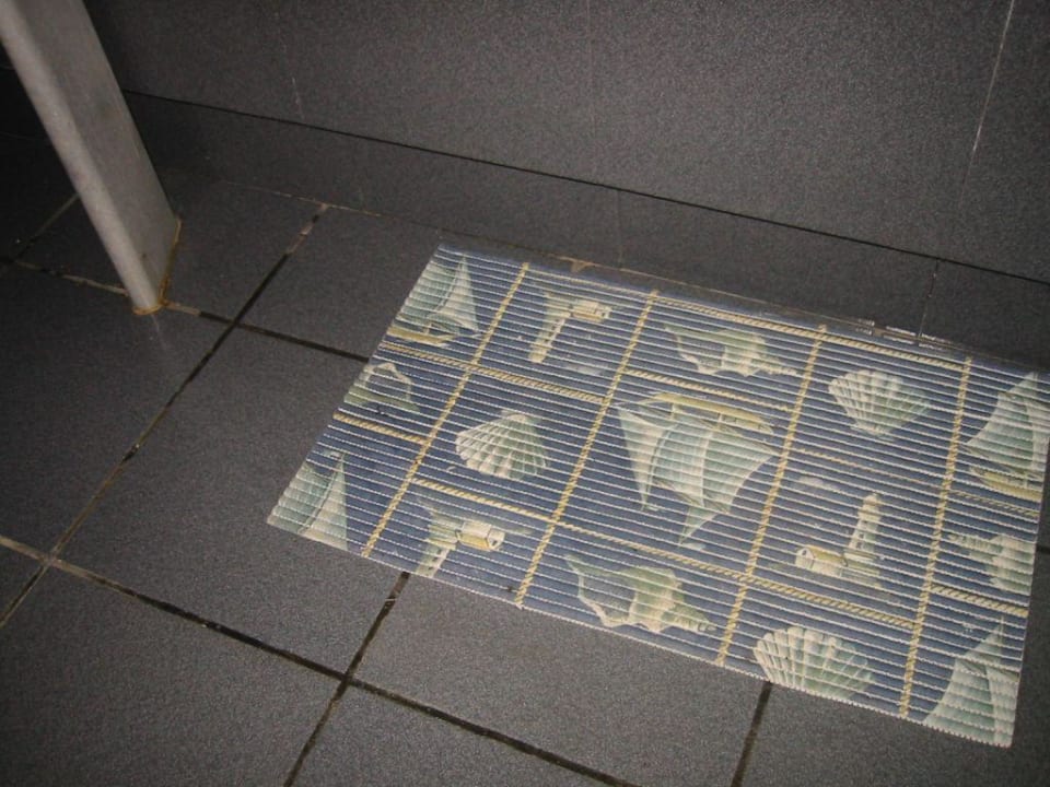 Wieder mal Schimmel im Bad HARPIN Georgioupolis Resort Aquapark & SPA