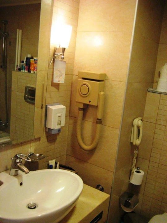 Badezimmer Hotel Calypso Beach