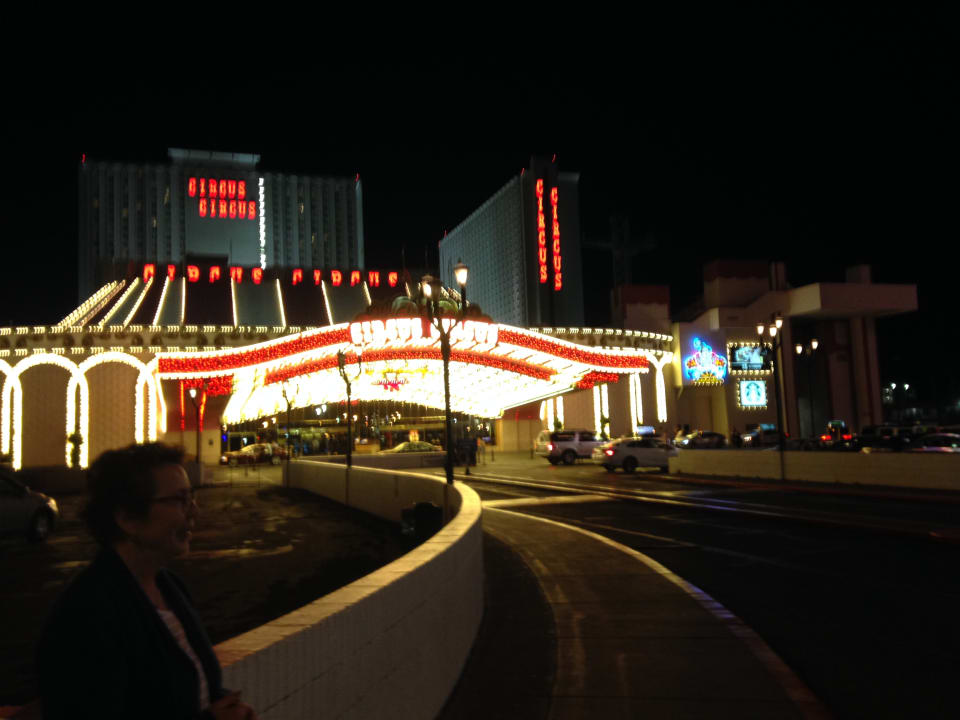 Außenansicht Hotel Circus Circus