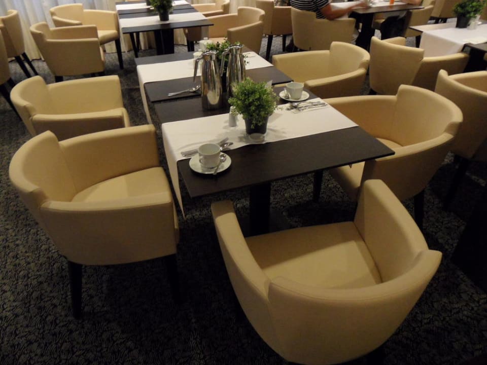 Restaurant im Untergeschoss relexa hotel Berlin