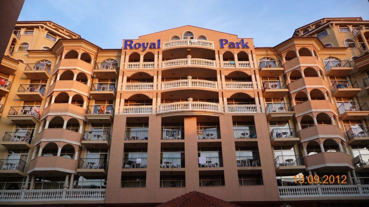 Von außen schön Royal Park Hotel & Aqua park