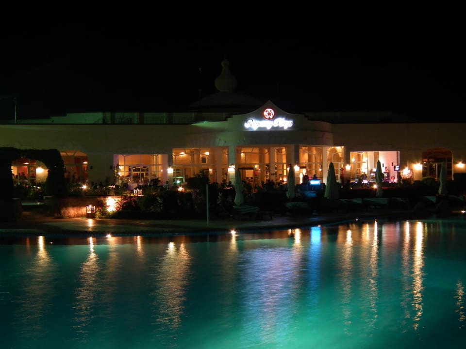 Wieczorem Regency Plaza Aqua Park & Spa