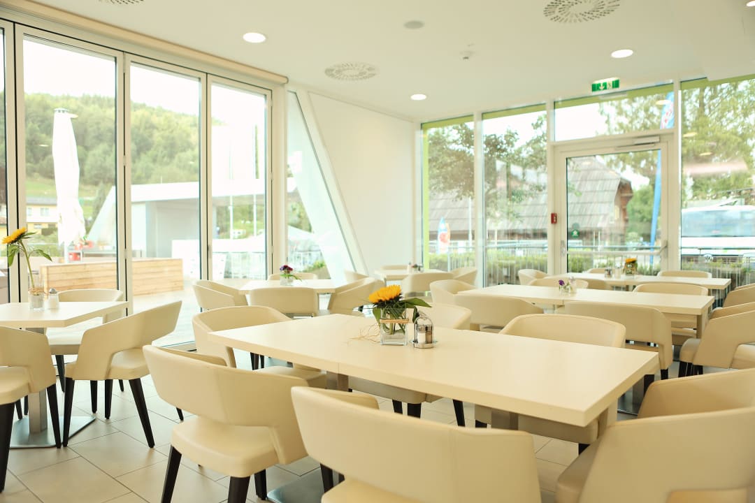 Wintergarten_Speisesaal neu Hotel Royal X