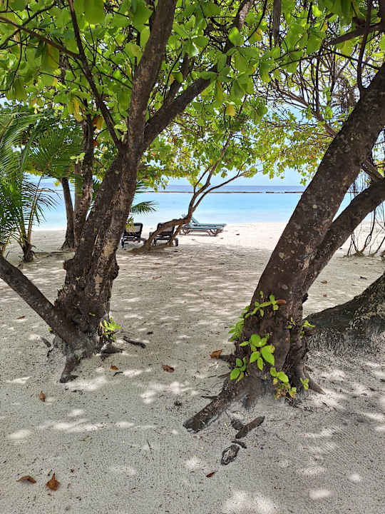 Strand Kuredu Island Resort & Spa