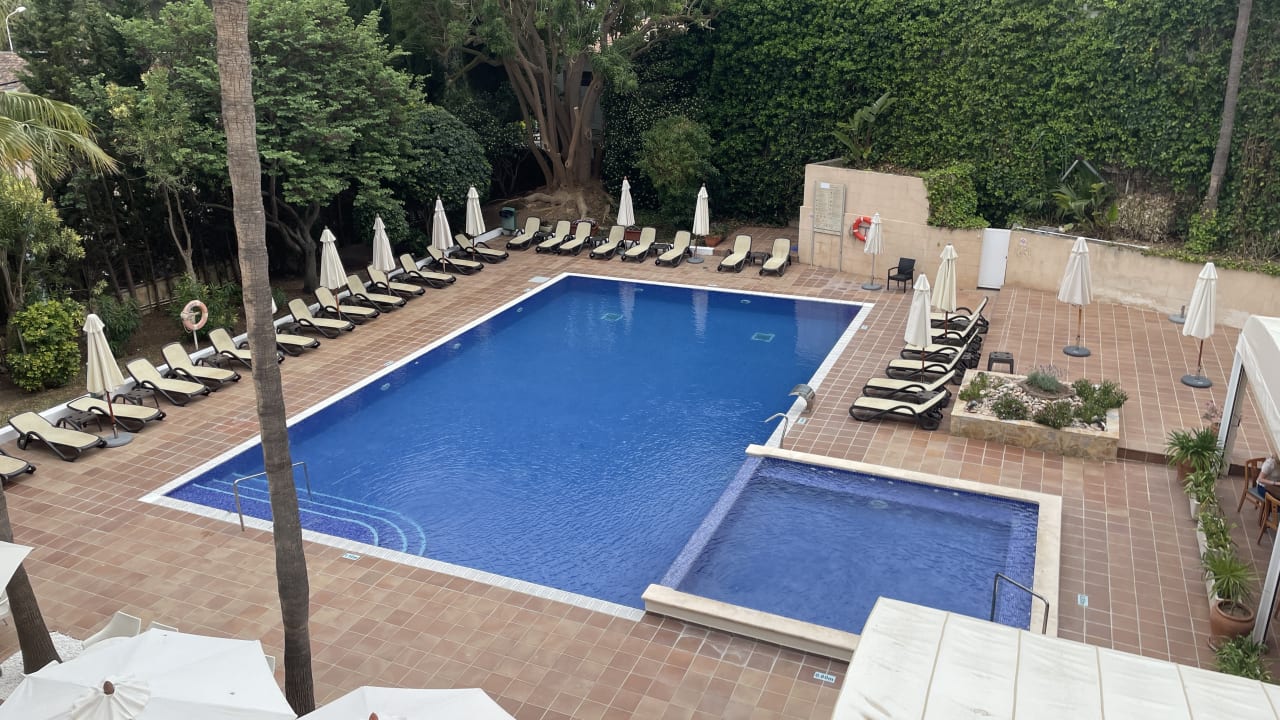Pool Roc Oberoy
