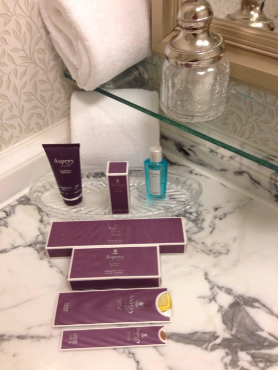 Bathroom Amenities Hotel The Ritz-Carlton, Tysons Corner