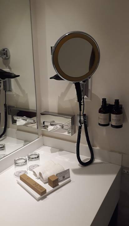 Zimmer NH Collection Köln Mediapark