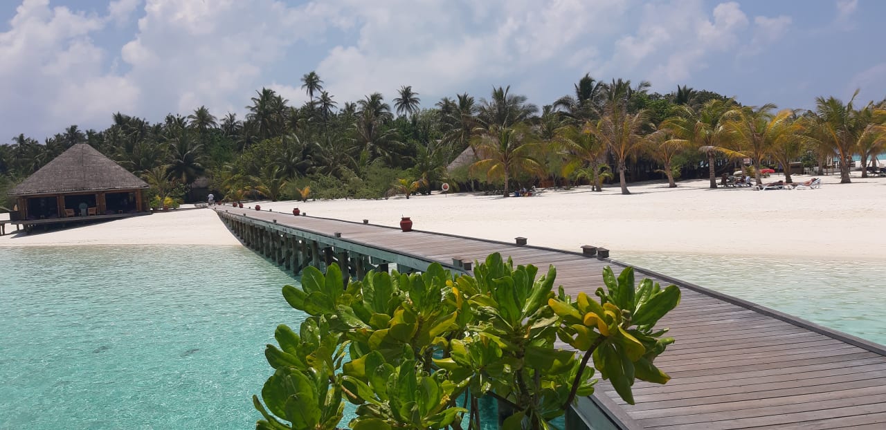 Strand Meeru Maldives Resort Island